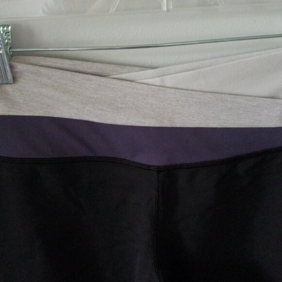 Luluemon Astro multi color waistband pants - Picture 5 of 7